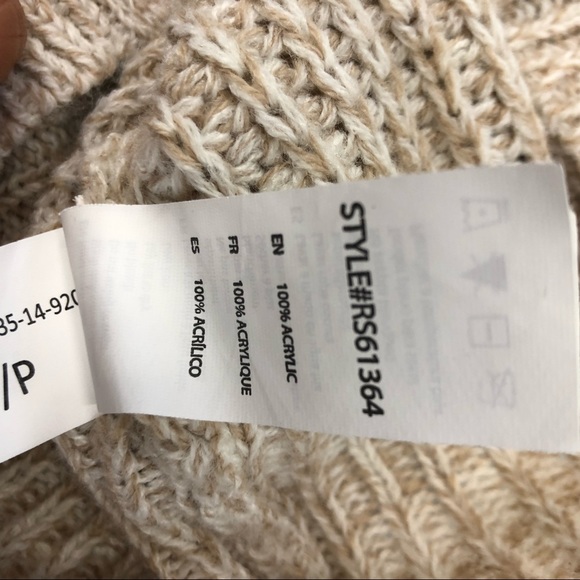 Urban Heritage Knit Sweater, with opening on the back and arms, Size S - Picture 7 of 7